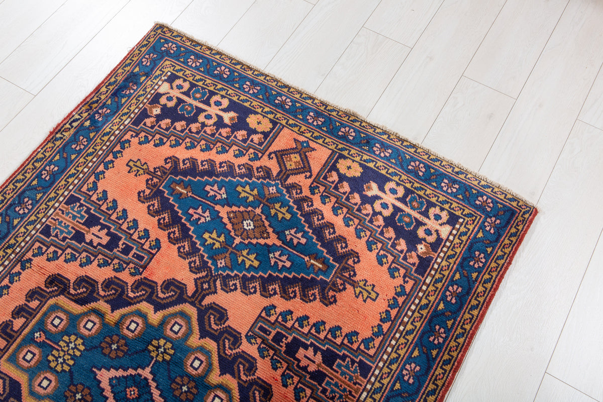 Small Vintage Orange-Red & Blue Rug – 5' 0" x 3' 5" (153 x 104 cm)