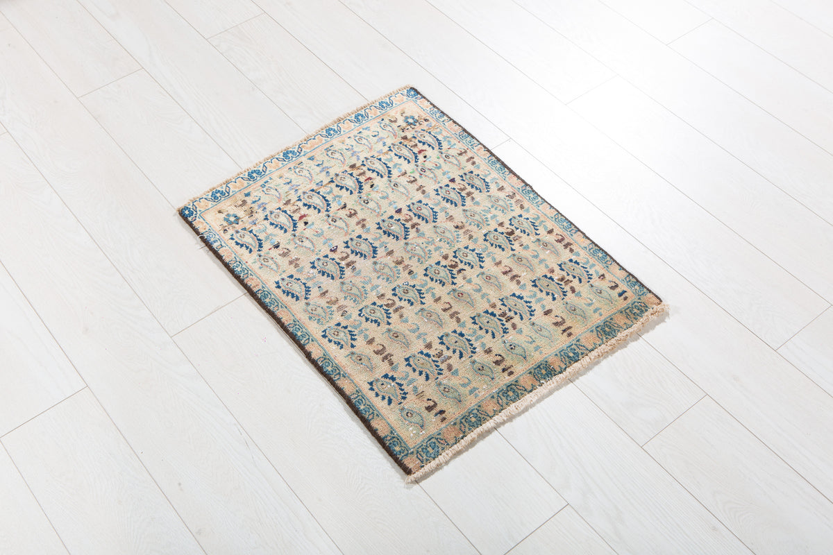 Small Antique Beige, Blue Rug – 2' 2" x 1' 9" (67 x 53 cm)