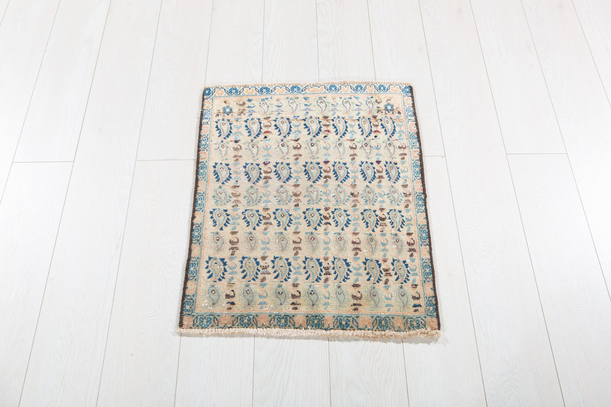 Small Antique Beige, Blue Rug – 2' 2" x 1' 9" (67 x 53 cm)