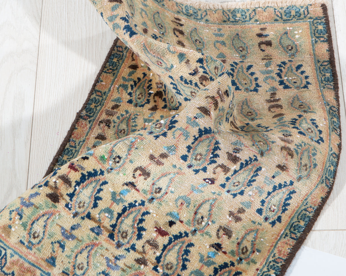 Small Antique Beige, Blue Rug – 2' 2" x 1' 9" (67 x 53 cm)