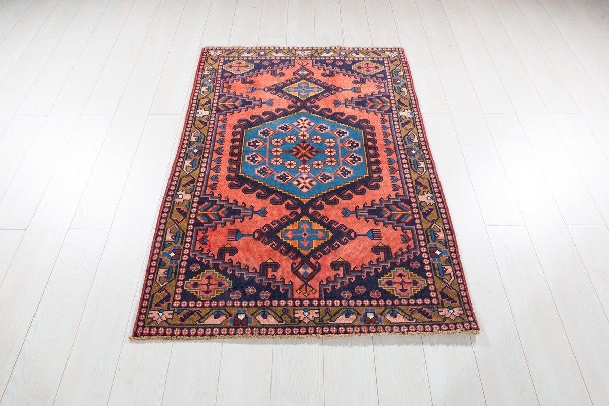 Small Vintage Orange-Red and Blue Rug – 4' 11" x 3' 4" (149 x 101 cm)