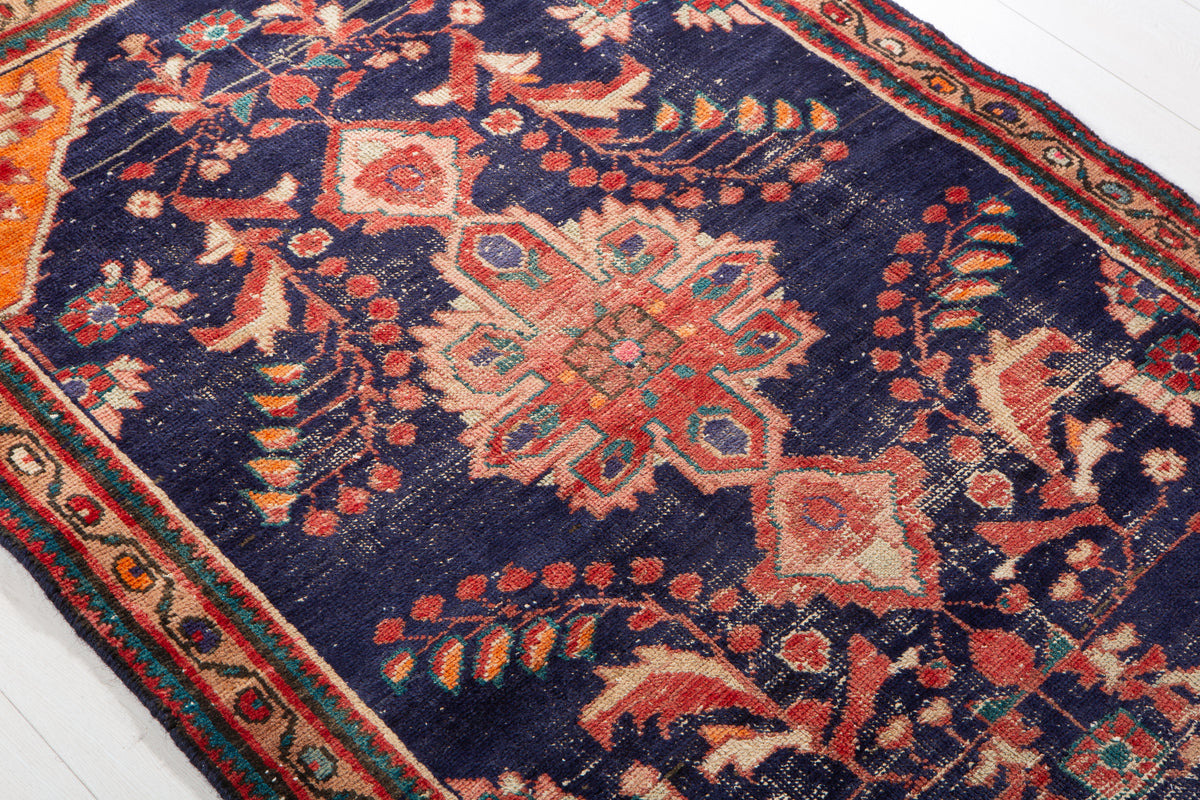 Small Antique Navy Blue, Orange Rug – 4' 9" x 3' 3" (146 x 100 cm)