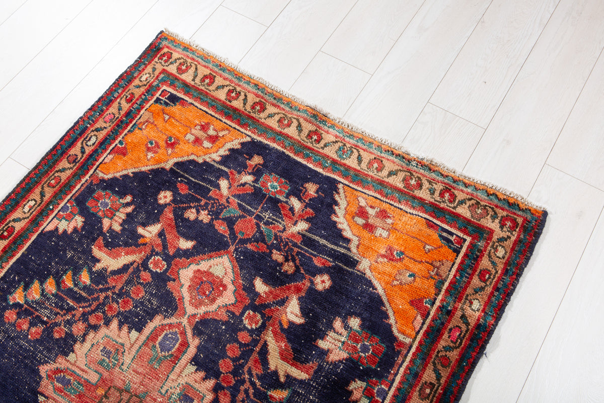 Small Antique Navy Blue, Orange Rug – 4' 9" x 3' 3" (146 x 100 cm)