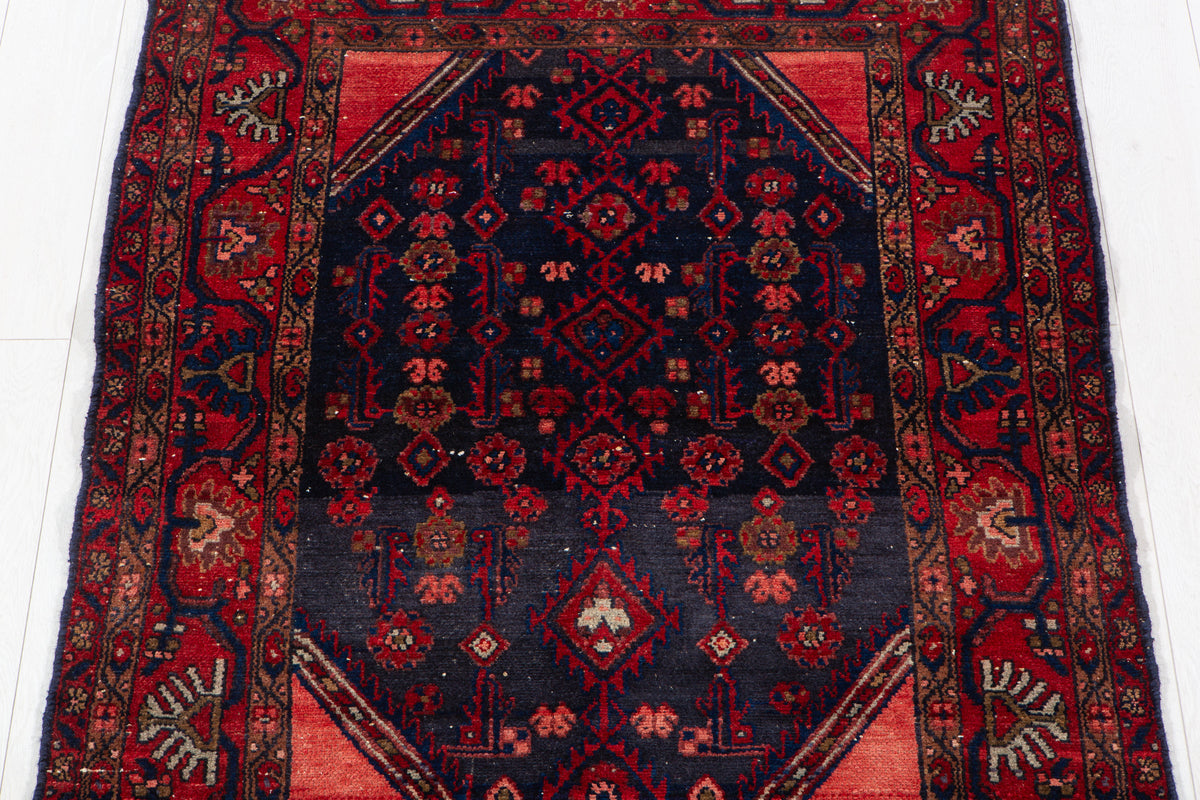 Small Antique Navy Blue, Red Rug – 5' 1" x 3' 8" (155 x 111 cm)