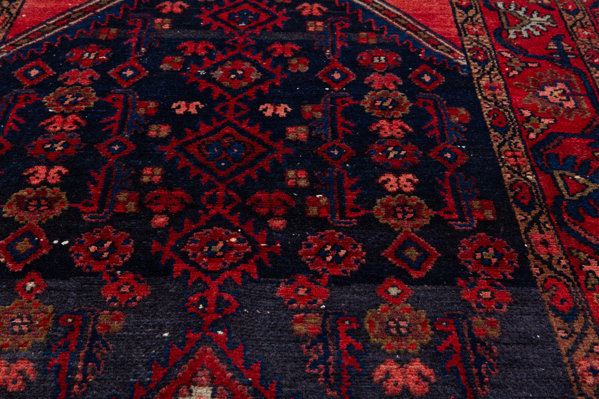 Small Antique Navy Blue, Red Rug – 5' 1" x 3' 8" (155 x 111 cm)