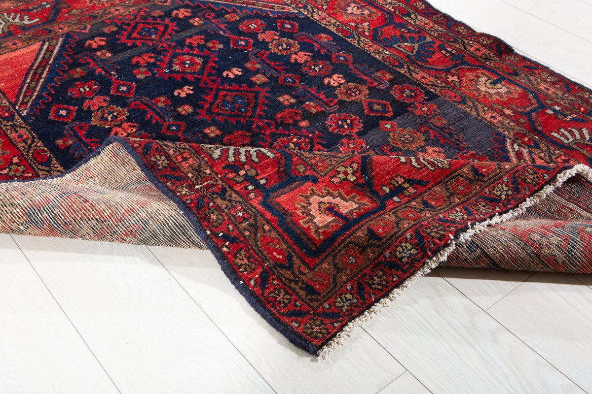 Small Antique Navy Blue, Red Rug – 5' 1" x 3' 8" (155 x 111 cm)