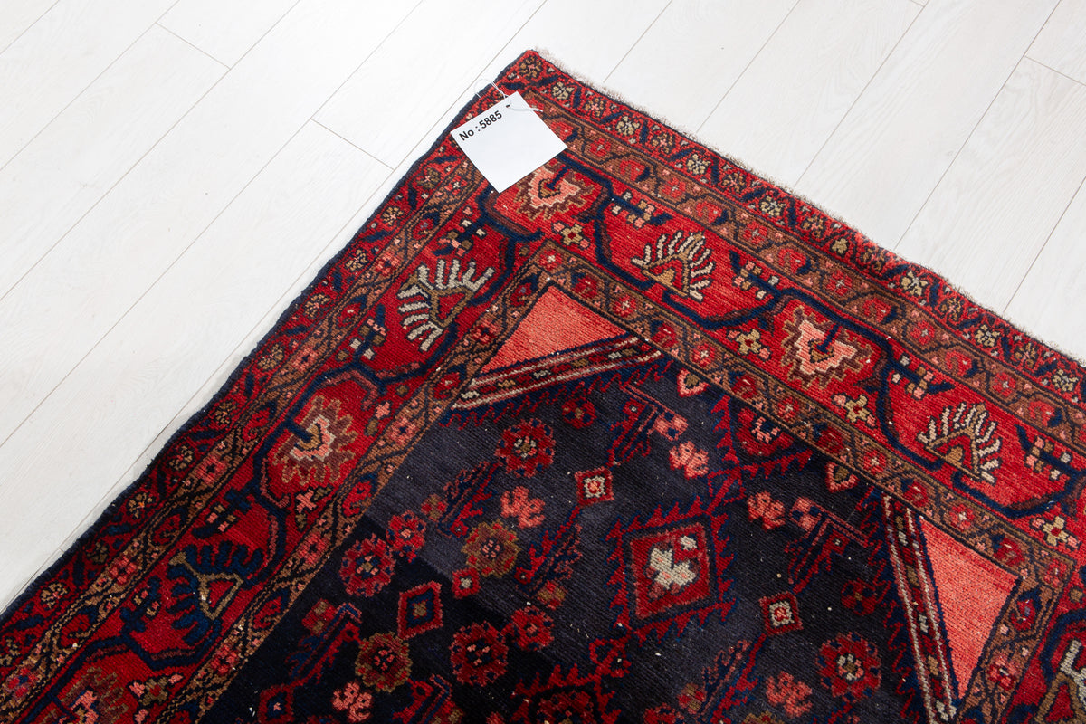 Small Antique Navy Blue, Red Rug – 5' 1" x 3' 8" (155 x 111 cm)