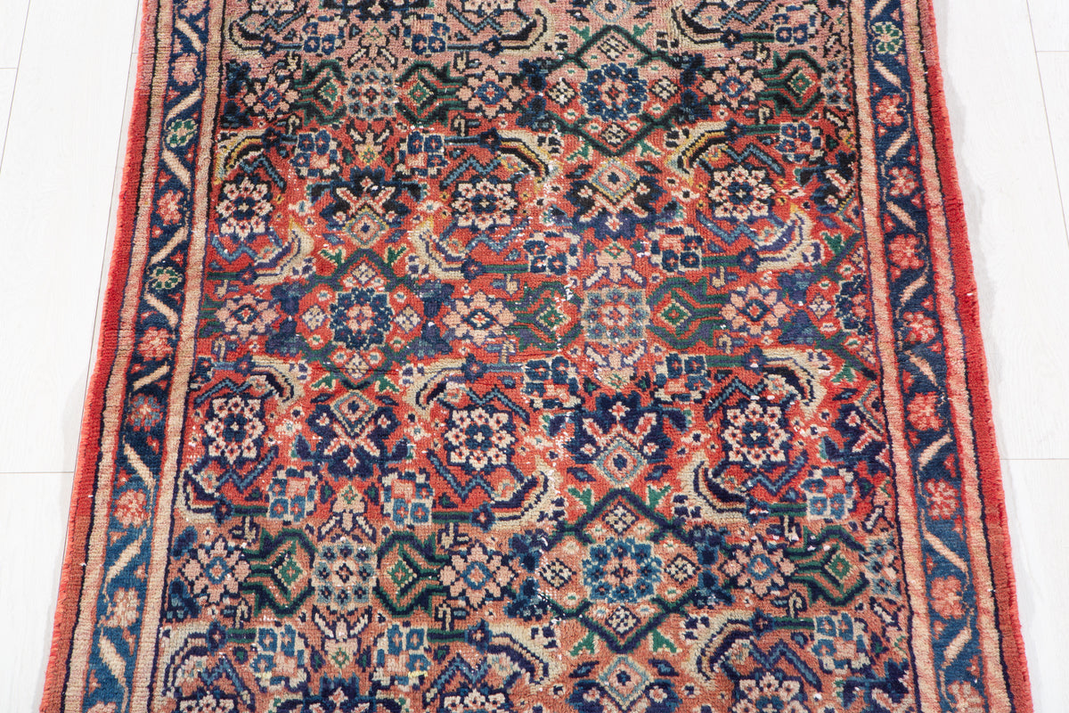 Small Antique Faded Red Rug – 5' 0" x 3' 5" (153 x 103 cm)