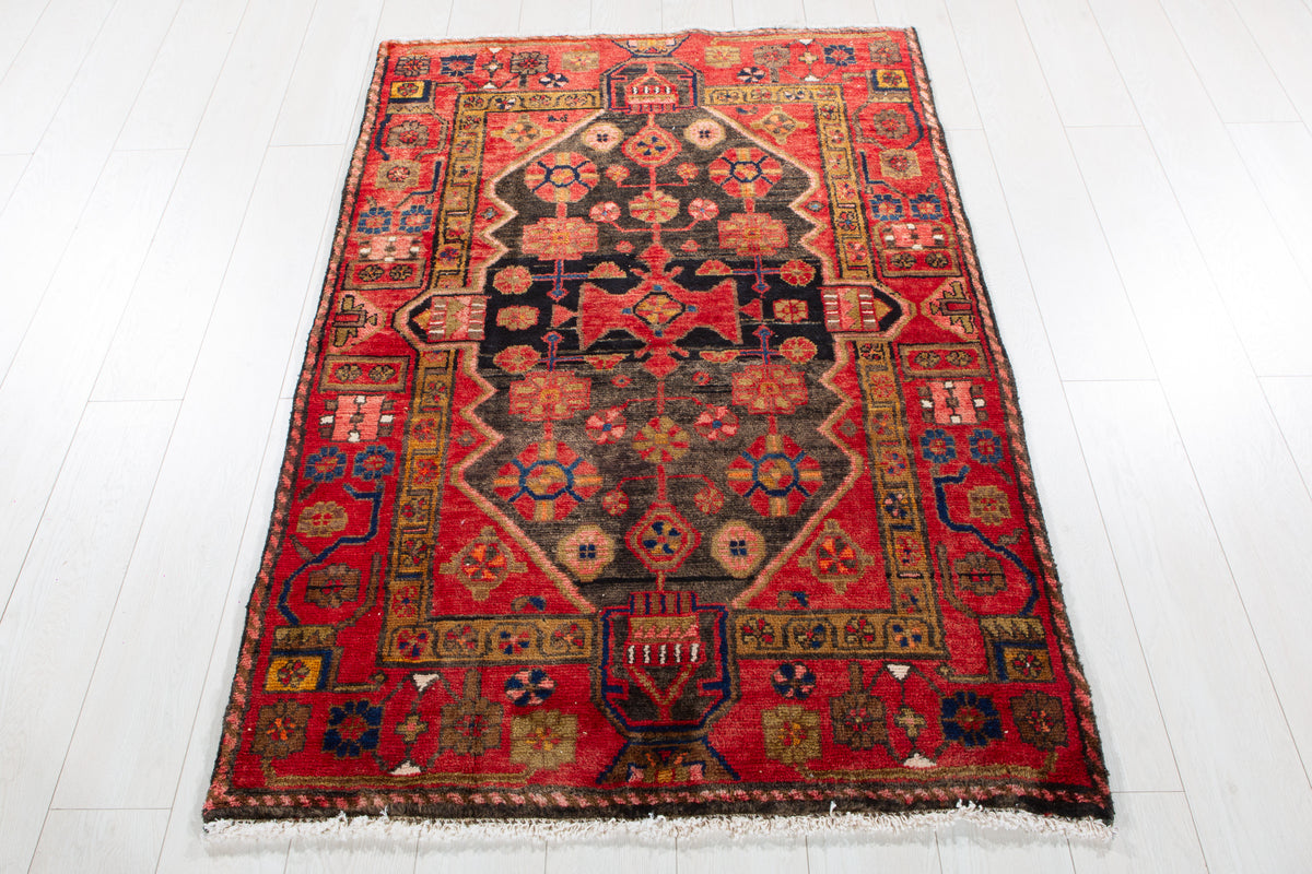 Small Vintage Charcoal Black, Red Rug – 5' 1" x 3' 6" (155 x 106 cm)