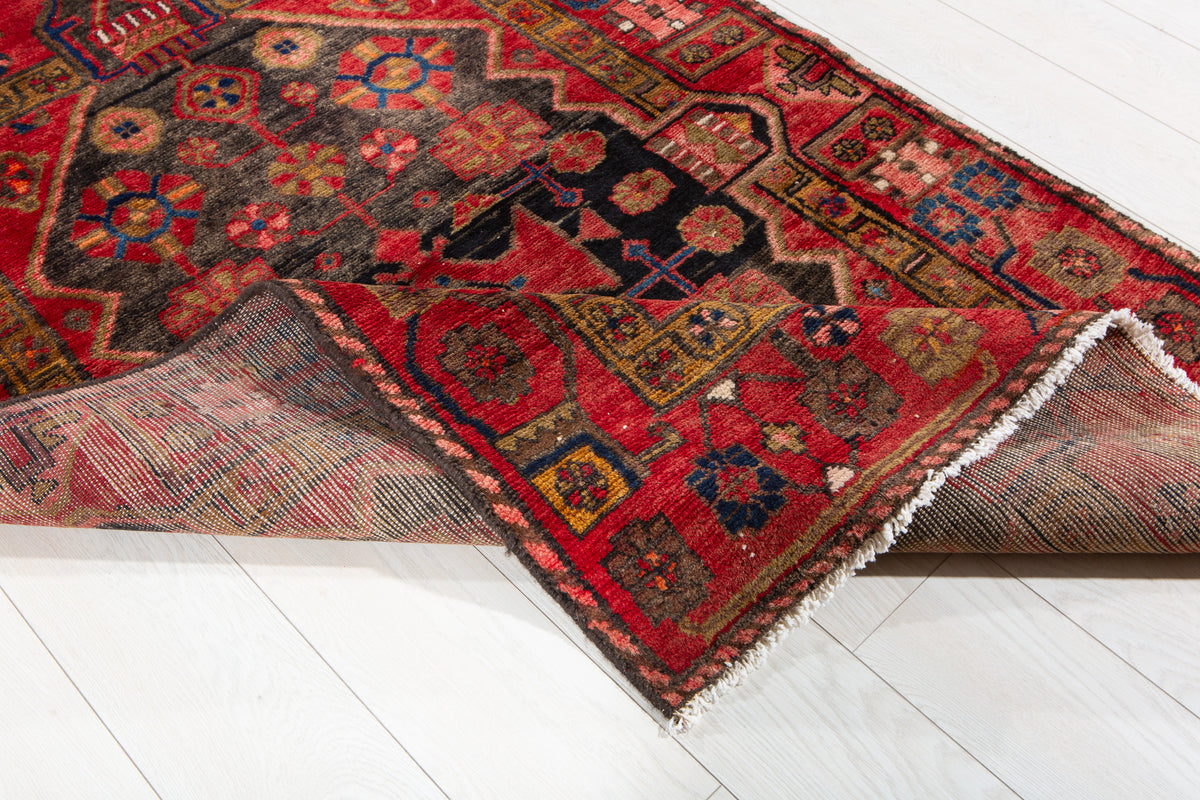 Small Vintage Charcoal Black, Red Rug – 5' 1" x 3' 6" (155 x 106 cm)