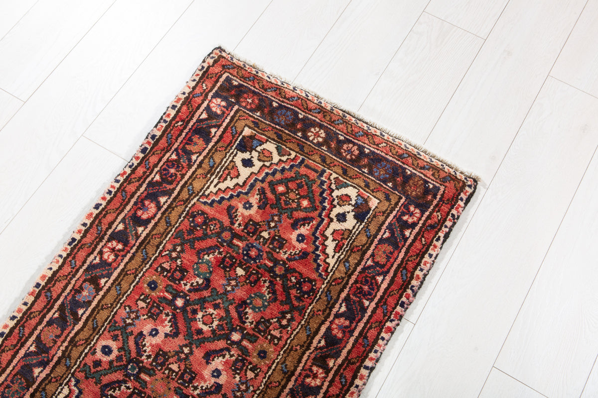 Small Vintage Red Rug – 3' 3" x 1' 11" (99 x 59 cm)