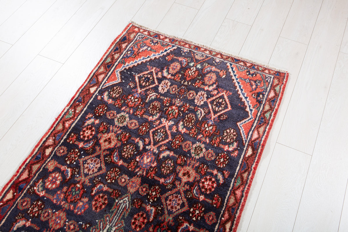 Vintage Deep Navy Blue Runner Rug – 8' 11" x 2' 9" (271 x 84 cm)
