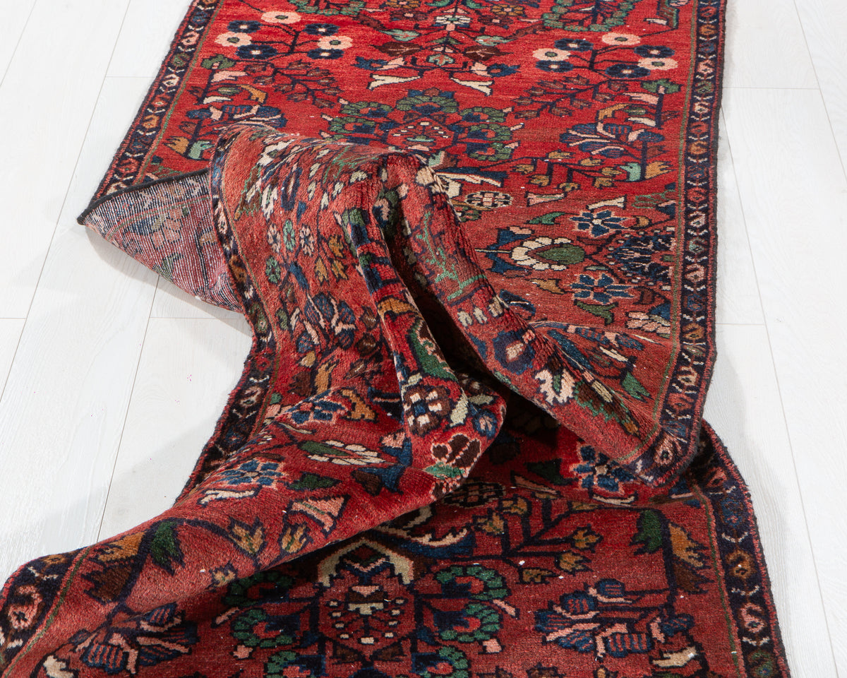 Vintage Red Geometric Runner Rug – 9' 9" x 2' 8" (298 x 81 cm)