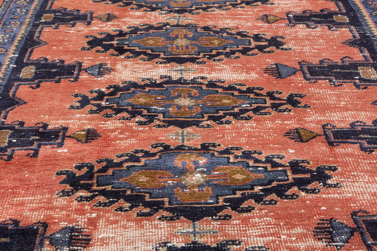 Antique Orange-Red Geometric Runner Rug – 9' 9" x 3' 5" (298 x 103 cm)