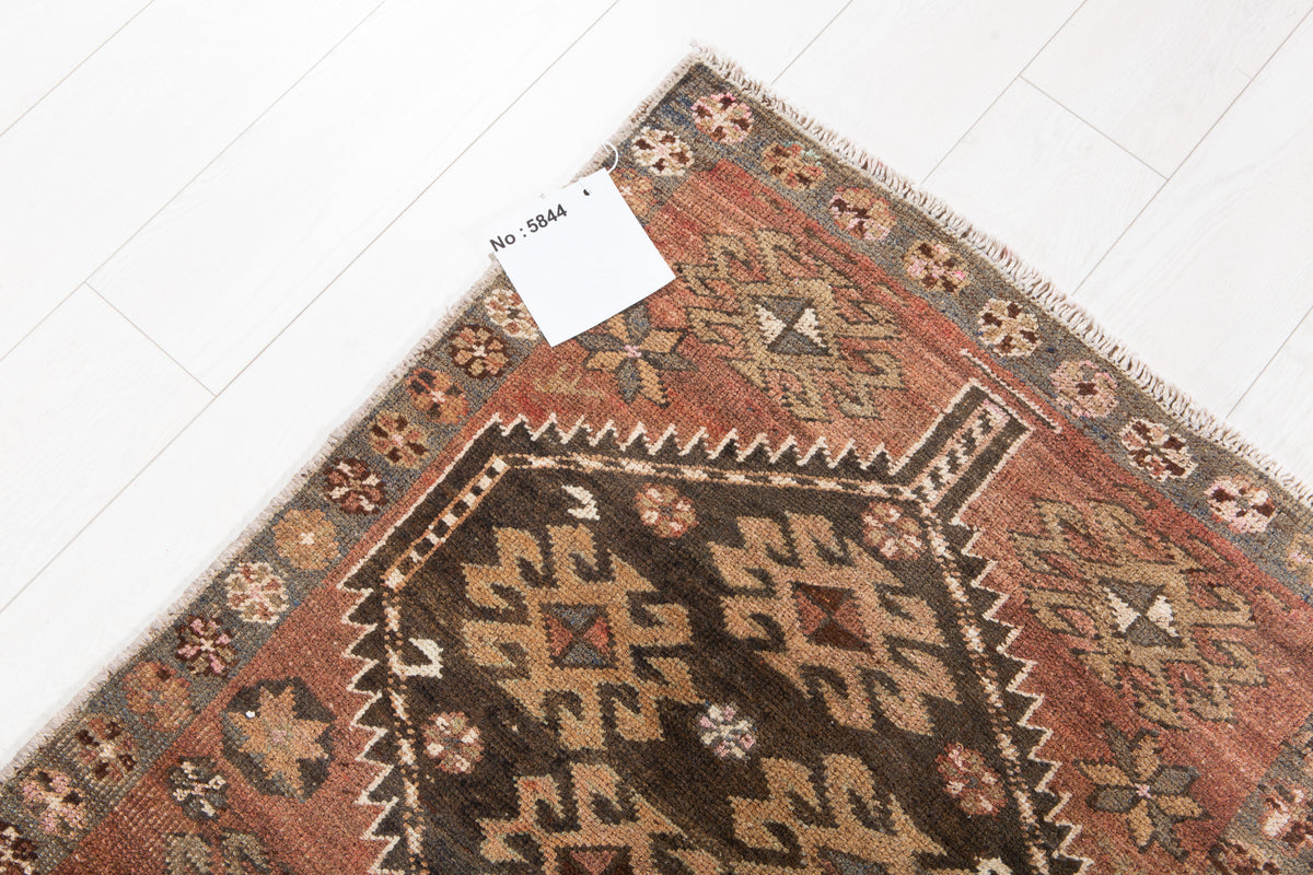 Antique Rust Red Geometric Runner Rug – 7' 1" x 2' 5" (217 x 73 cm)