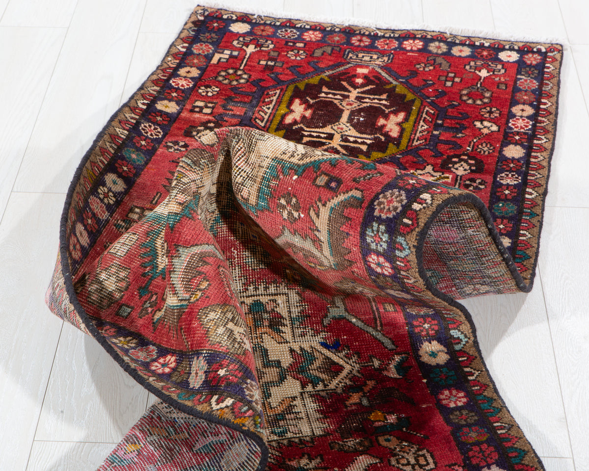 Antique Red Geometric Runner Rug – 8' 4" x 2' 7" (254 x 79 cm)
