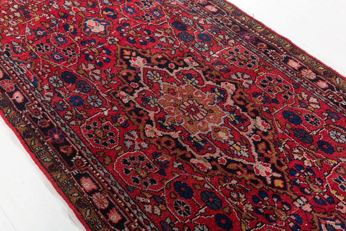 Antique Red Geometric Runner Rug – 9' 11" x 3' 7" (303 x 110 cm)