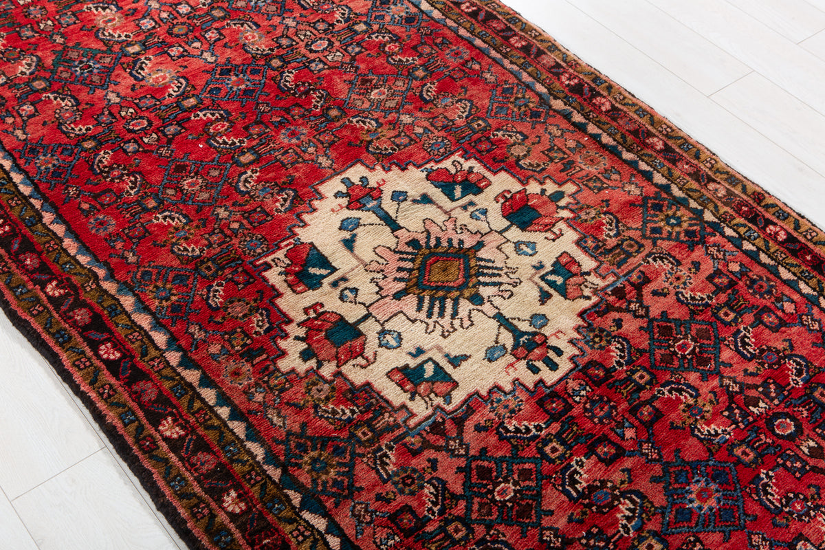 Vintage Red Geometric Area Rug – 10' 6" x 3' 10" (319 x 118 cm)