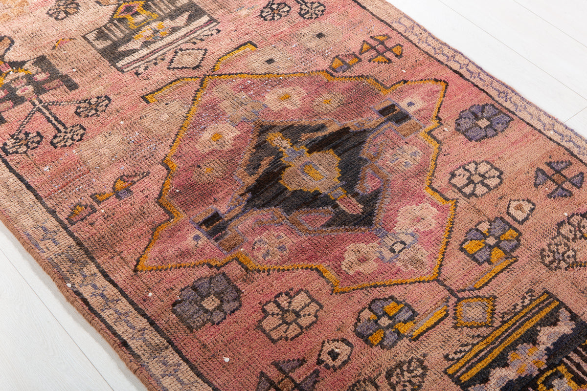 Collectible Antique Faded Peach Geometric Runner Rug – 8' 0" x 3' 4" (245 x 101 cm)