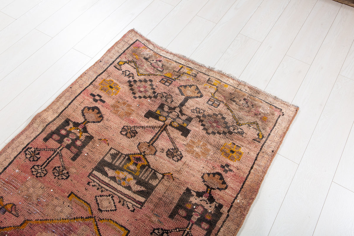 Collectible Antique Faded Peach Geometric Runner Rug – 8' 0" x 3' 4" (245 x 101 cm)