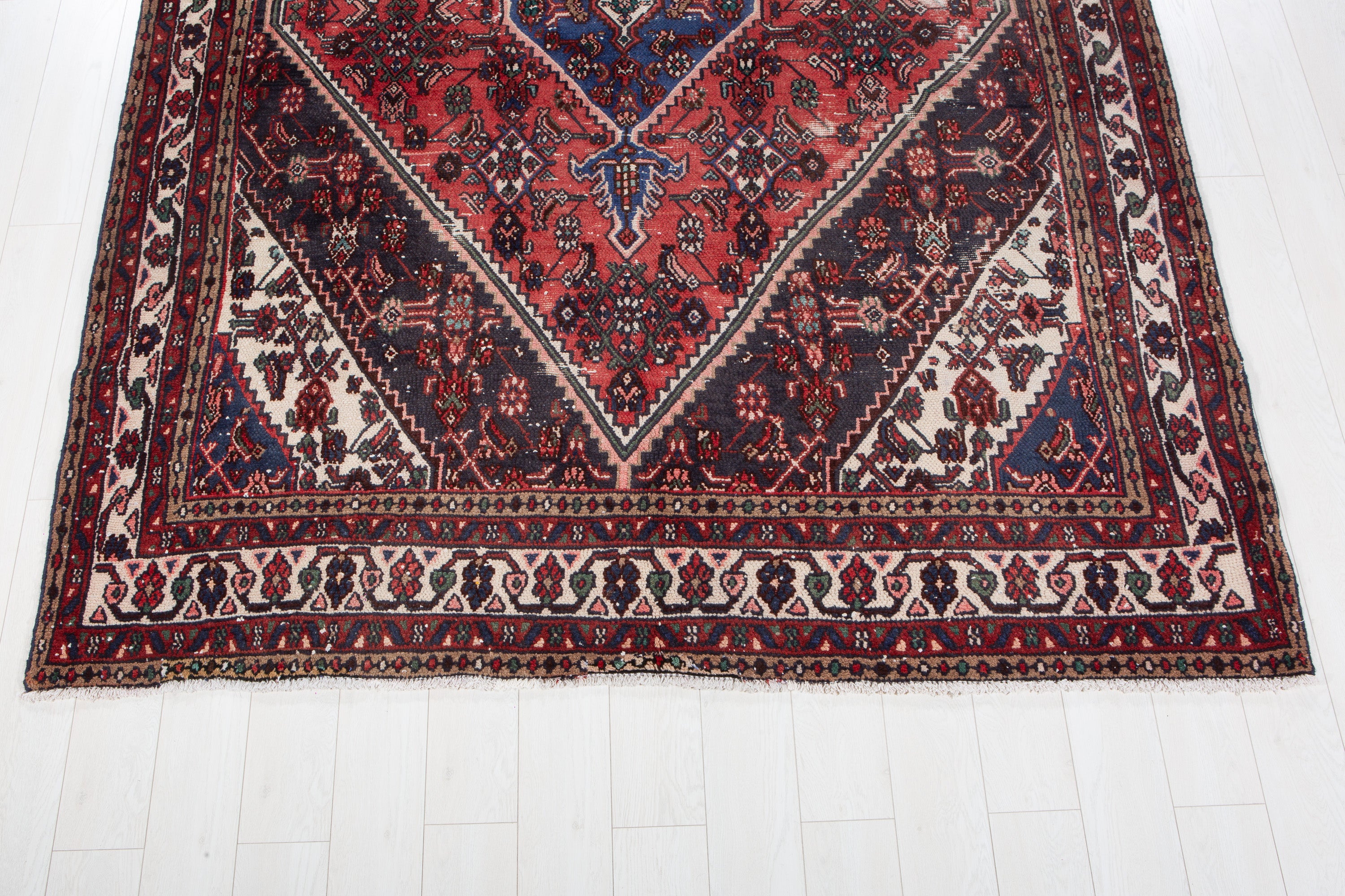Vintage Red Geometric Rug – 9' 6" x 7' 1" (289 x 215 cm)