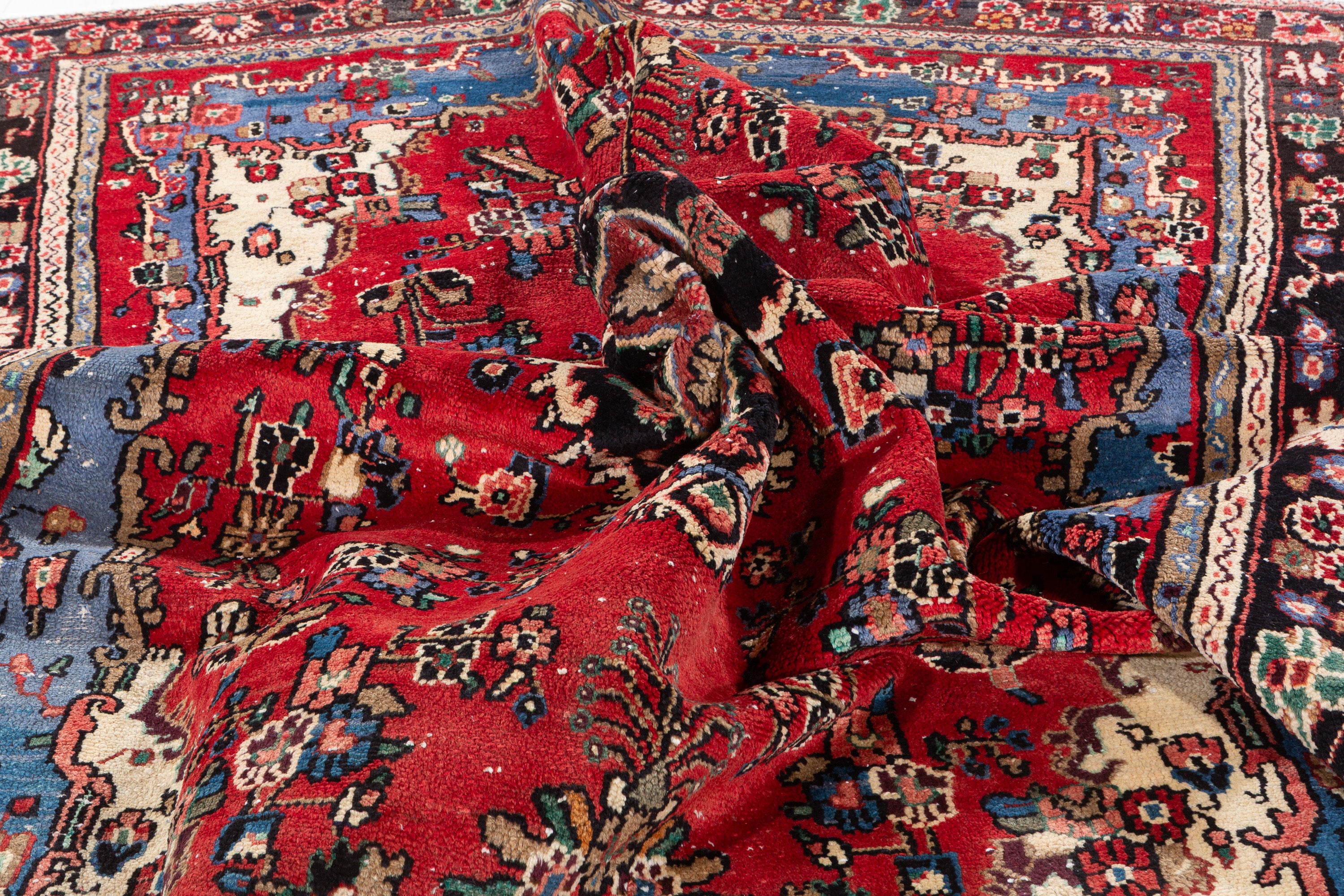 Vintage Red and Light Blue Floral Rug – 9' 7" x 6' 7" (291 x 200 cm)