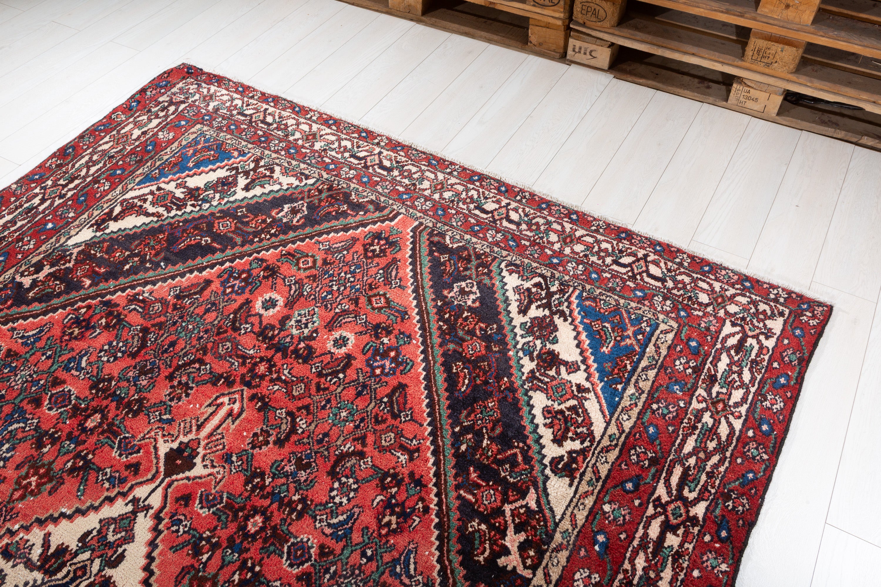 Vintage Bright Red Geometric Rug – 9' 6" x 6' 8" (289 x 202 cm)