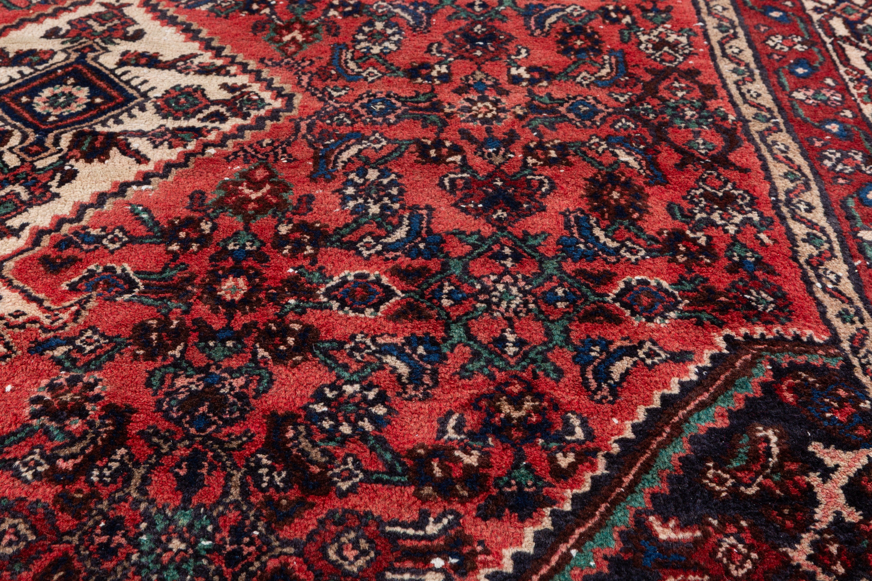 Vintage Bright Red Geometric Rug – 9' 6" x 6' 8" (289 x 202 cm)