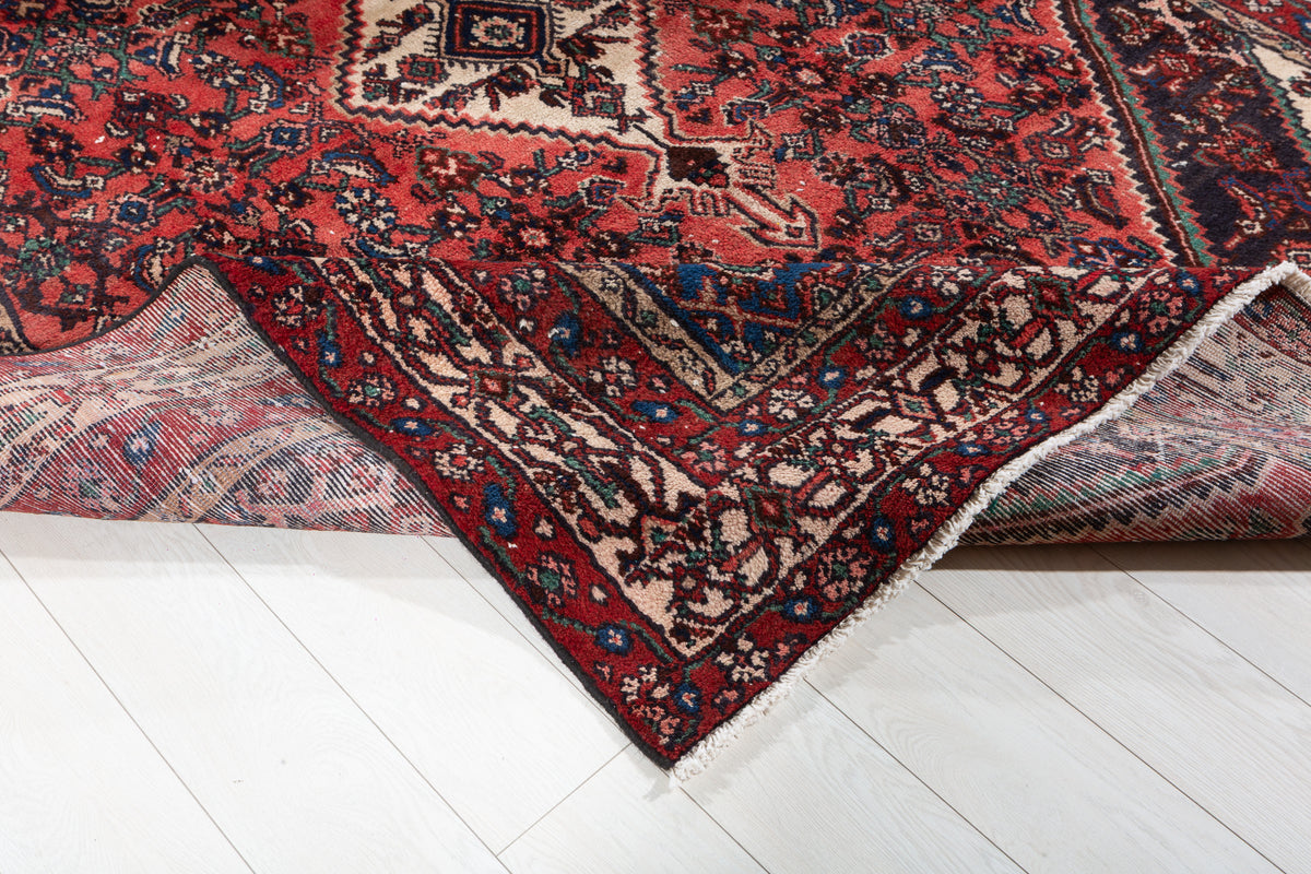 Vintage Bright Red Geometric Rug – 9' 6" x 6' 8" (289 x 202 cm)