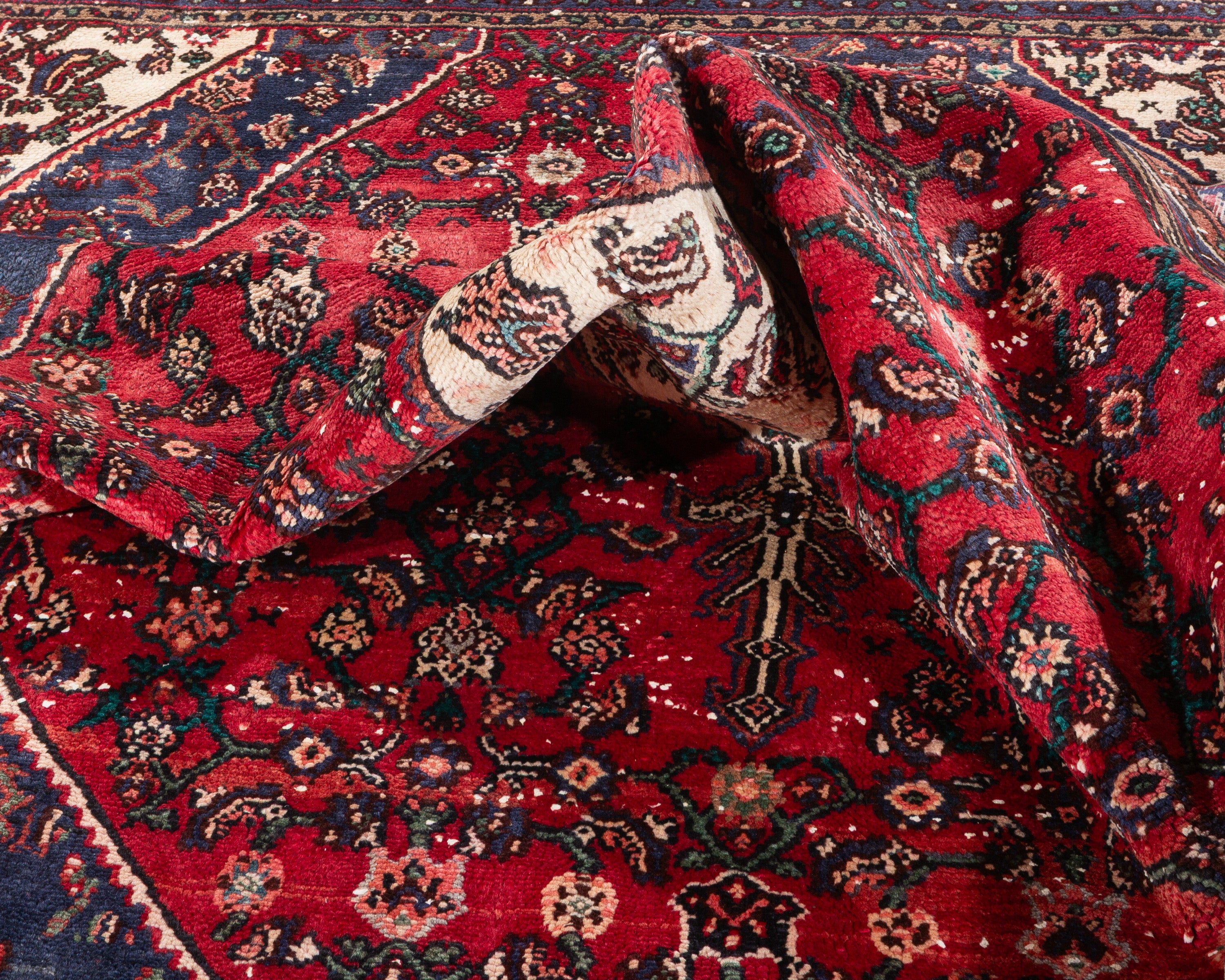 Vintage Red Geometric Rug – 8' 2" x 5' 3" (250 x 159 cm)