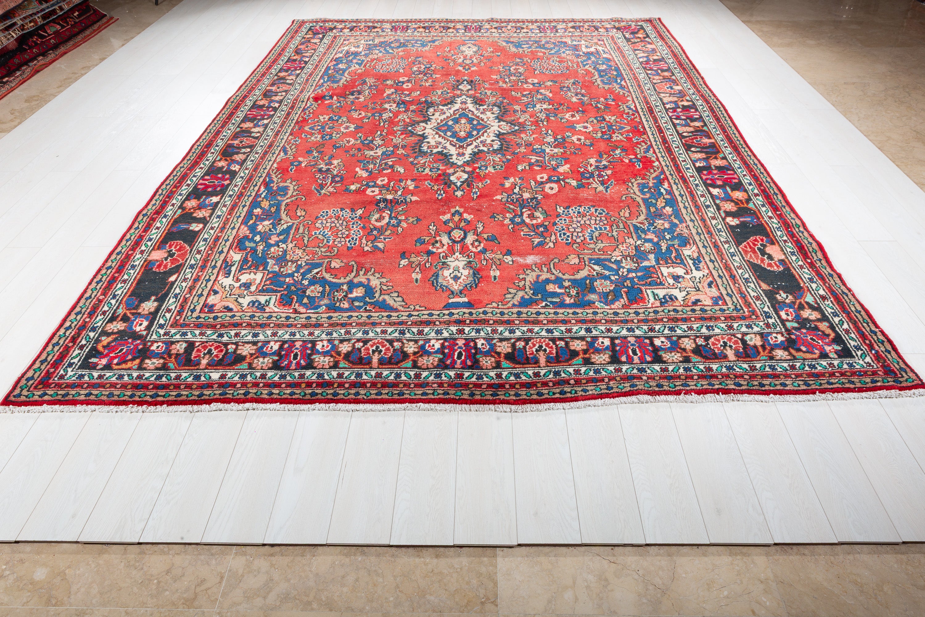 Vintage Red Floral Rug – 12' 0" x 8' 7" (365 x 262 cm)