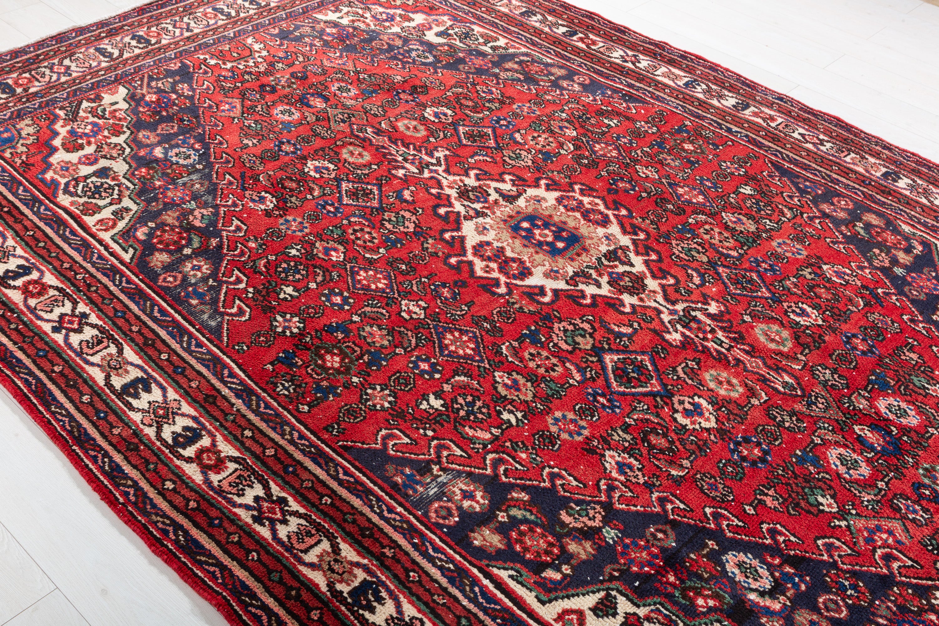 Vintage Red Geometric Rug – 10' 2" x 6' 10" (309 x 208 cm)