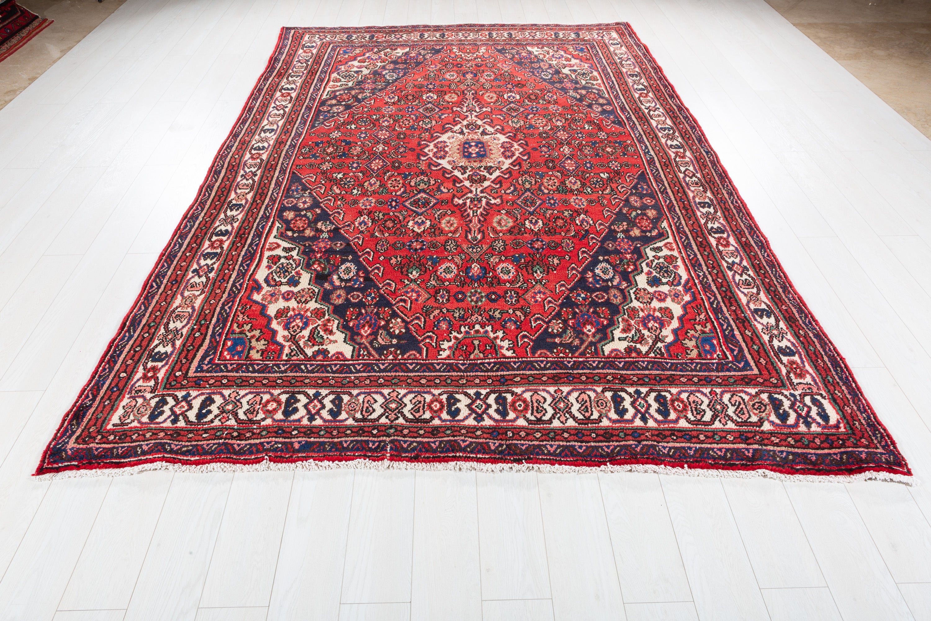 Vintage Red Geometric Rug – 10' 2" x 6' 10" (309 x 208 cm)