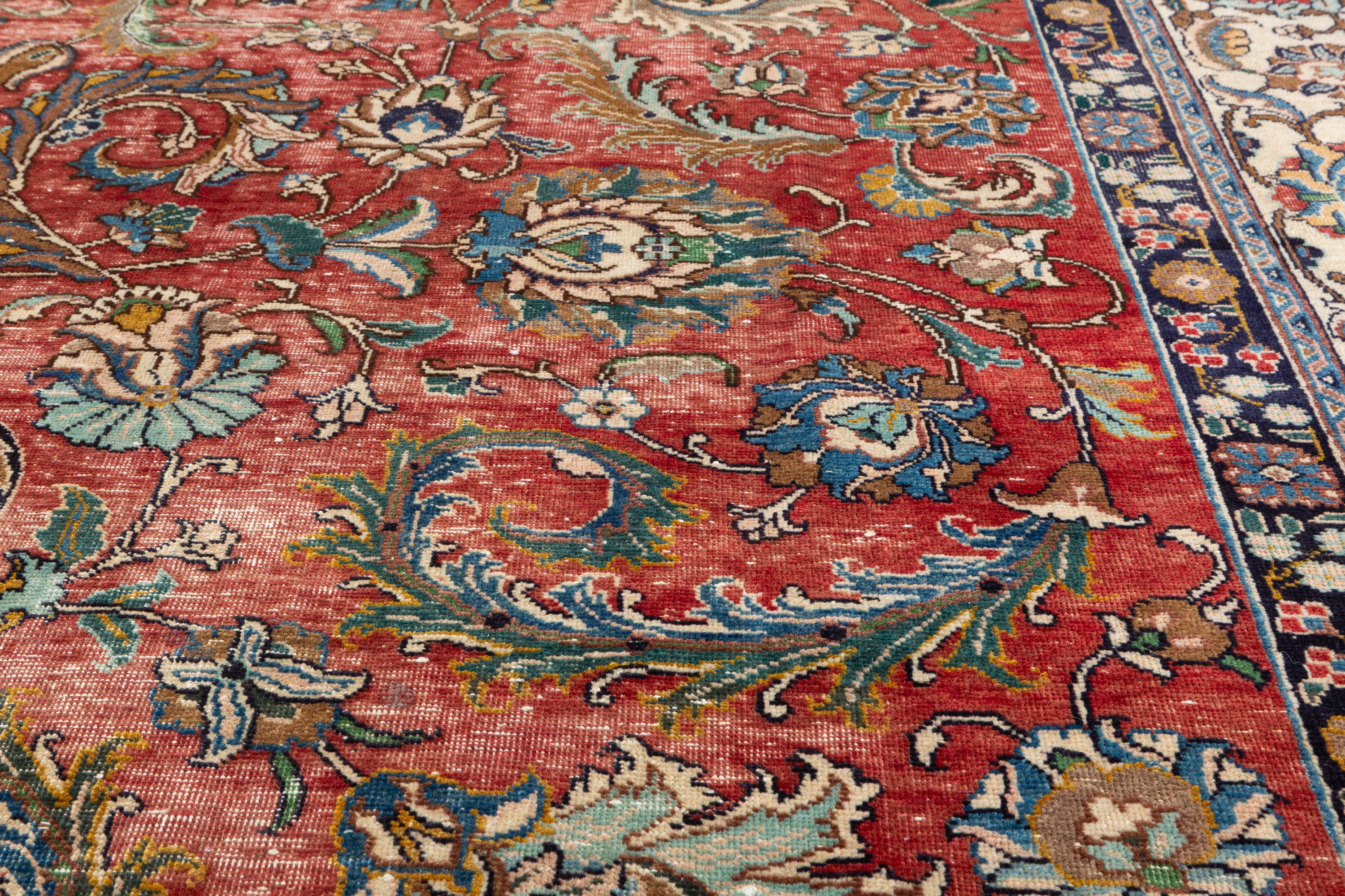 Collectible Vintage Red and Beige Allover Rug – 13' 2" x 9' 7" (401 x 291 cm)