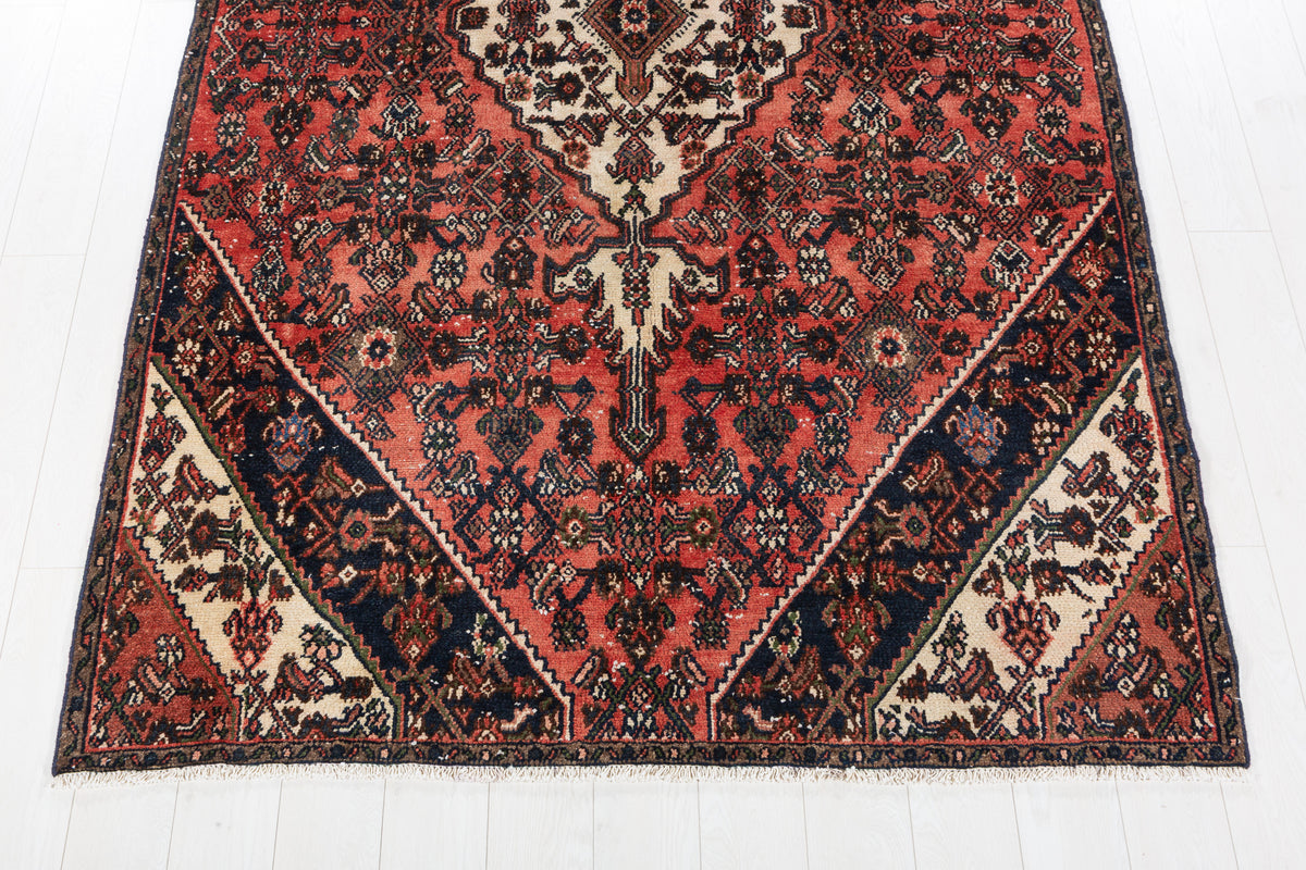 Vintage Red and Beige Geometric Rug – 9' 9" x 5' 8" (297 x 172 cm)