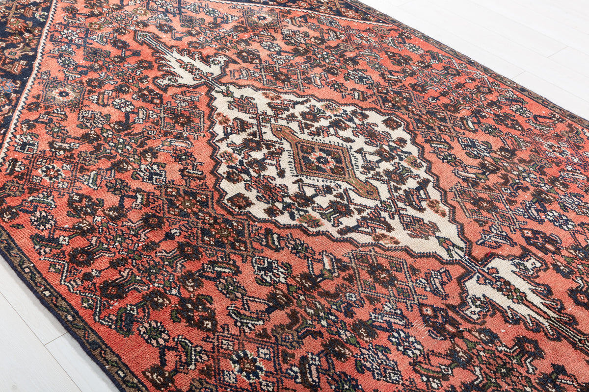 Vintage Red and Beige Geometric Rug – 9' 9" x 5' 8" (297 x 172 cm)