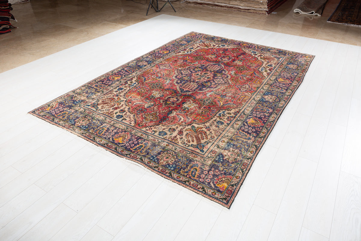 Vintage Red and Navy Blue Floral Rug – 9' 9" x 6' 7" (297 x 200 cm)