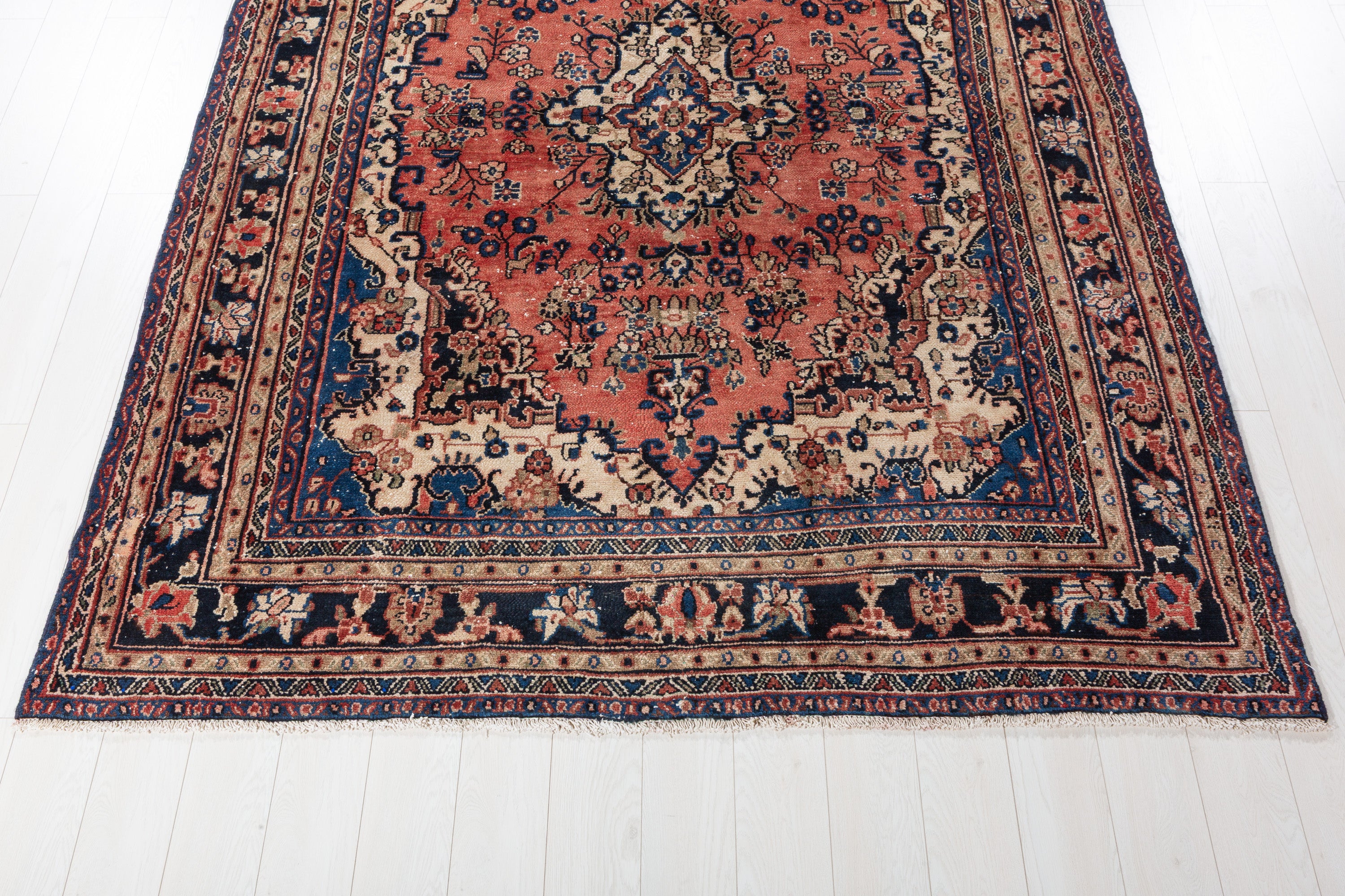 Vintage Bright red Floral Rug – 9' 7" x 6' 10" (291 x 209 cm)