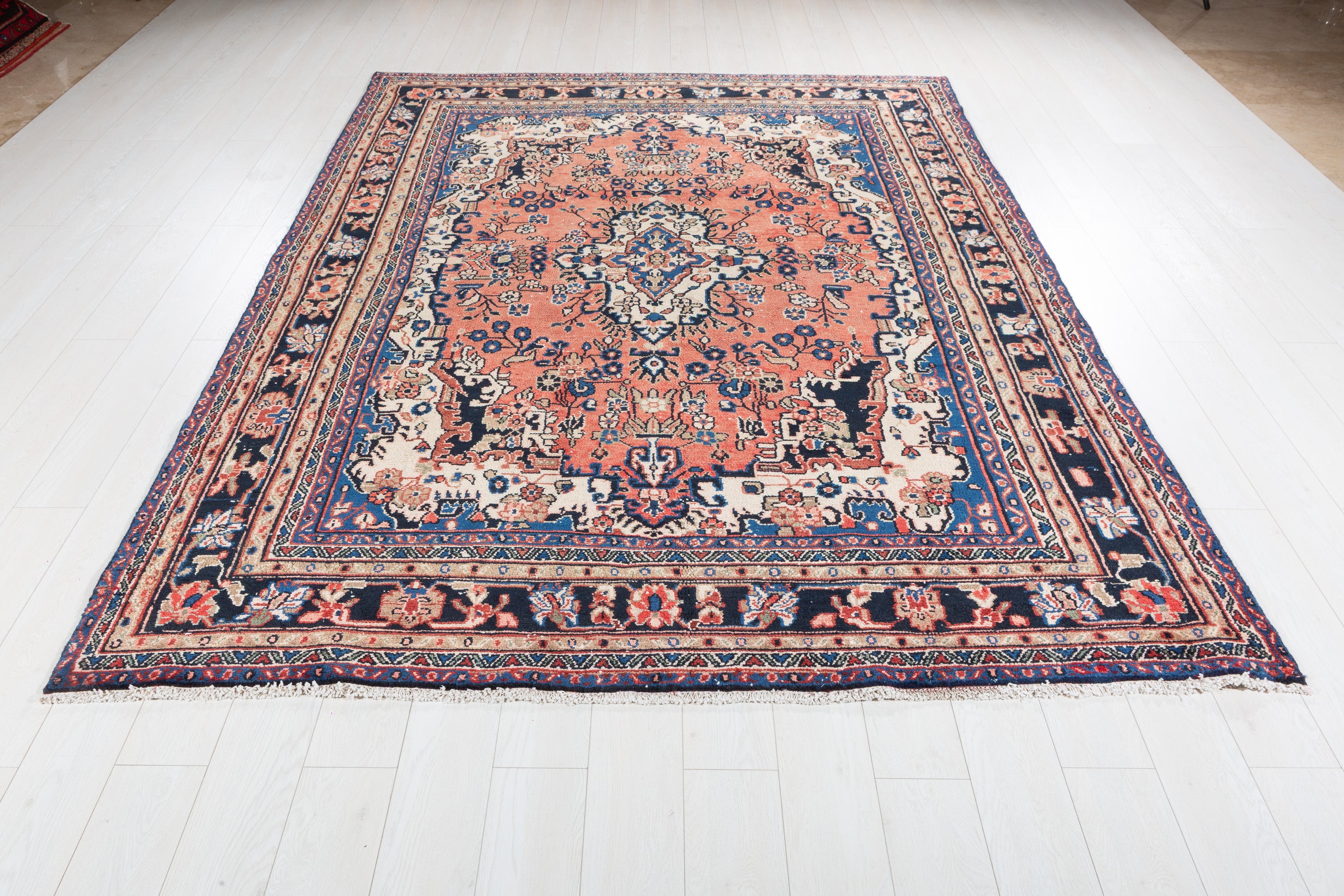 Vintage Bright red Floral Rug – 9' 7" x 6' 10" (291 x 209 cm)