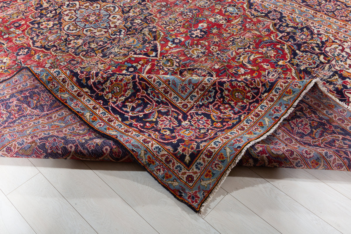 Vintage Red Floral Rug – 12' 8" x 9' 1" (387 x 278 cm)