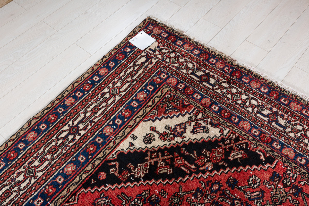 Vintage Red Geometric Rug – 11' 6" x 8' 4" (350 x 253 cm)