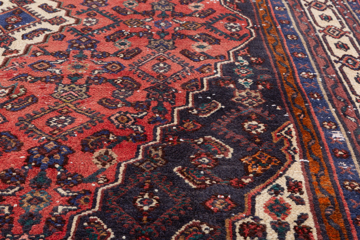 Vintage Red Geometric Rug – 9' 9" x 6' 10" (296 x 209 cm)