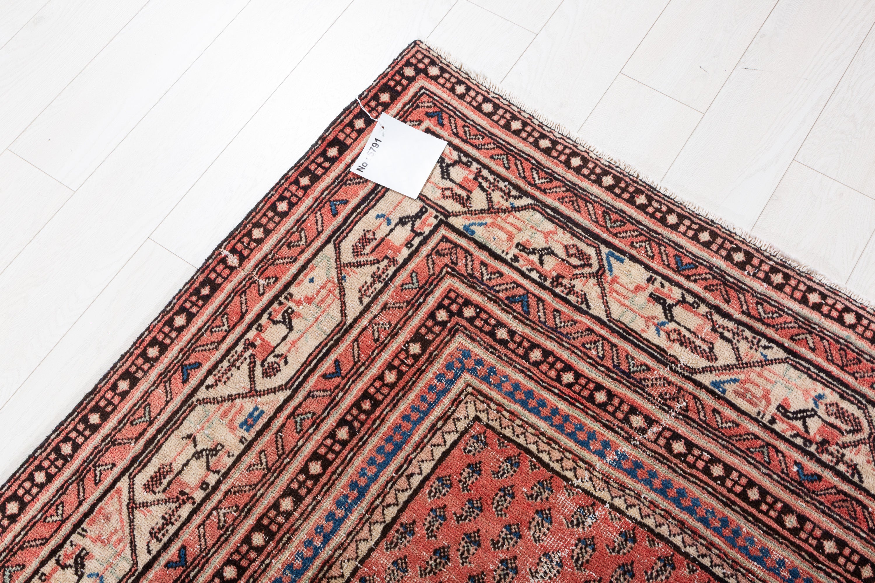 Vintage Red Allover Rug – 10' 0" x 6' 8" (305 x 203 cm)
