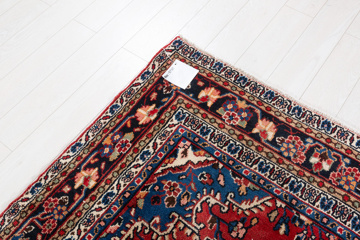 Vintage Red Floral Rug – 9' 4" x 6' 9" (285 x 207 cm)