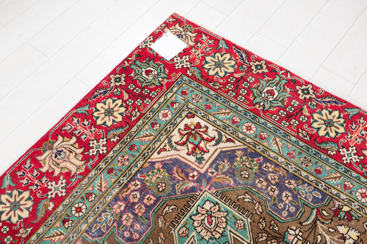 Vintage Beige Floral Rug – 12' 1" x 9' 1" (369 x 278 cm)