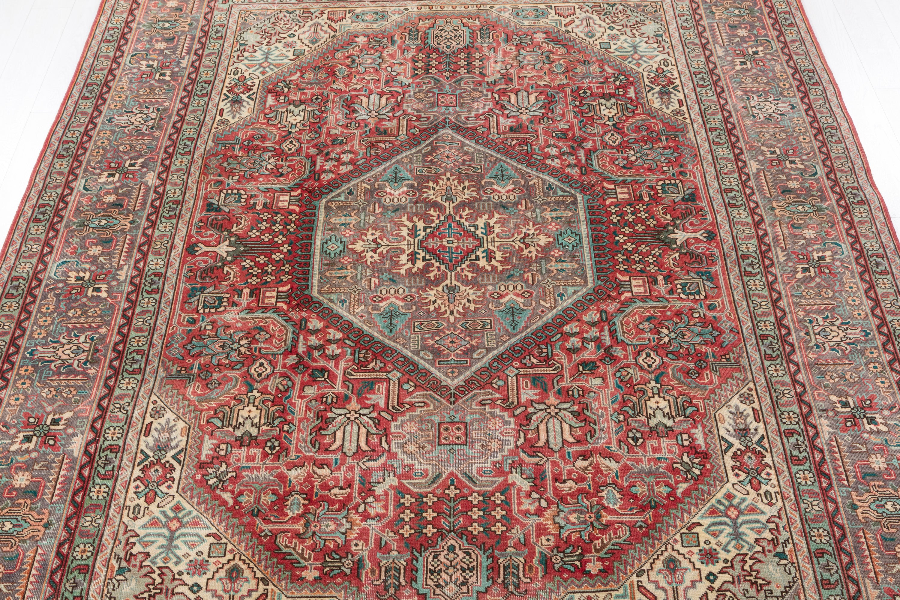 Collectible Vintage Red Floral Rug – 10' 11" x 7' 11" (333 x 241 cm)