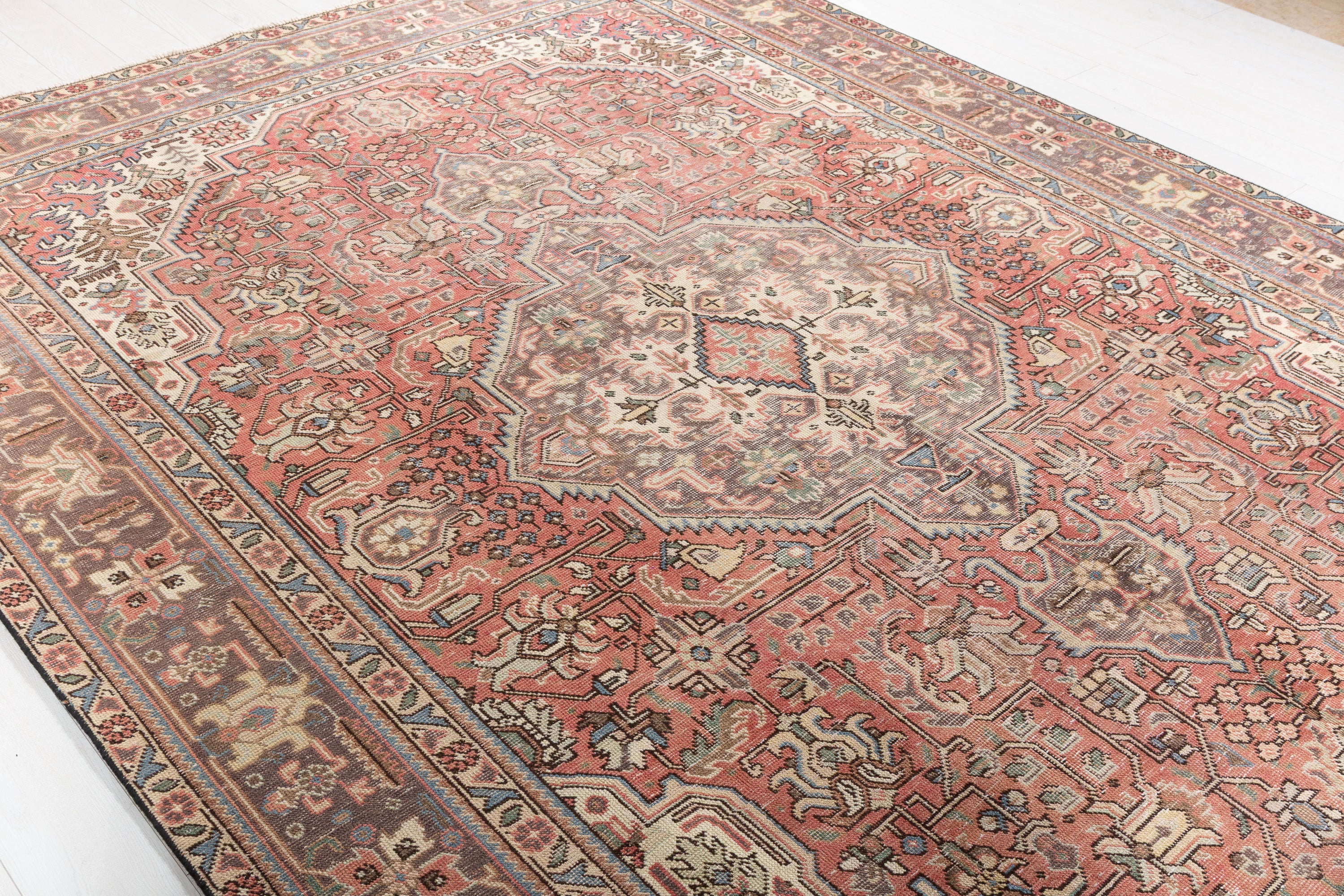 Vintage Faded red Floral Rug – 10' 7" x 7' 9" (323 x 236 cm)