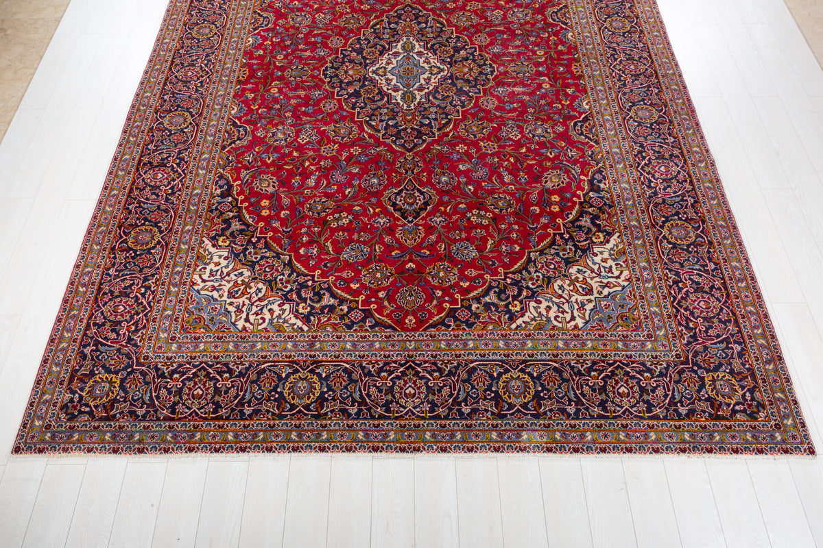 Vintage Red and navy Traditional Rug – 13' 4" x 9' 5" (406 x 286 cm)