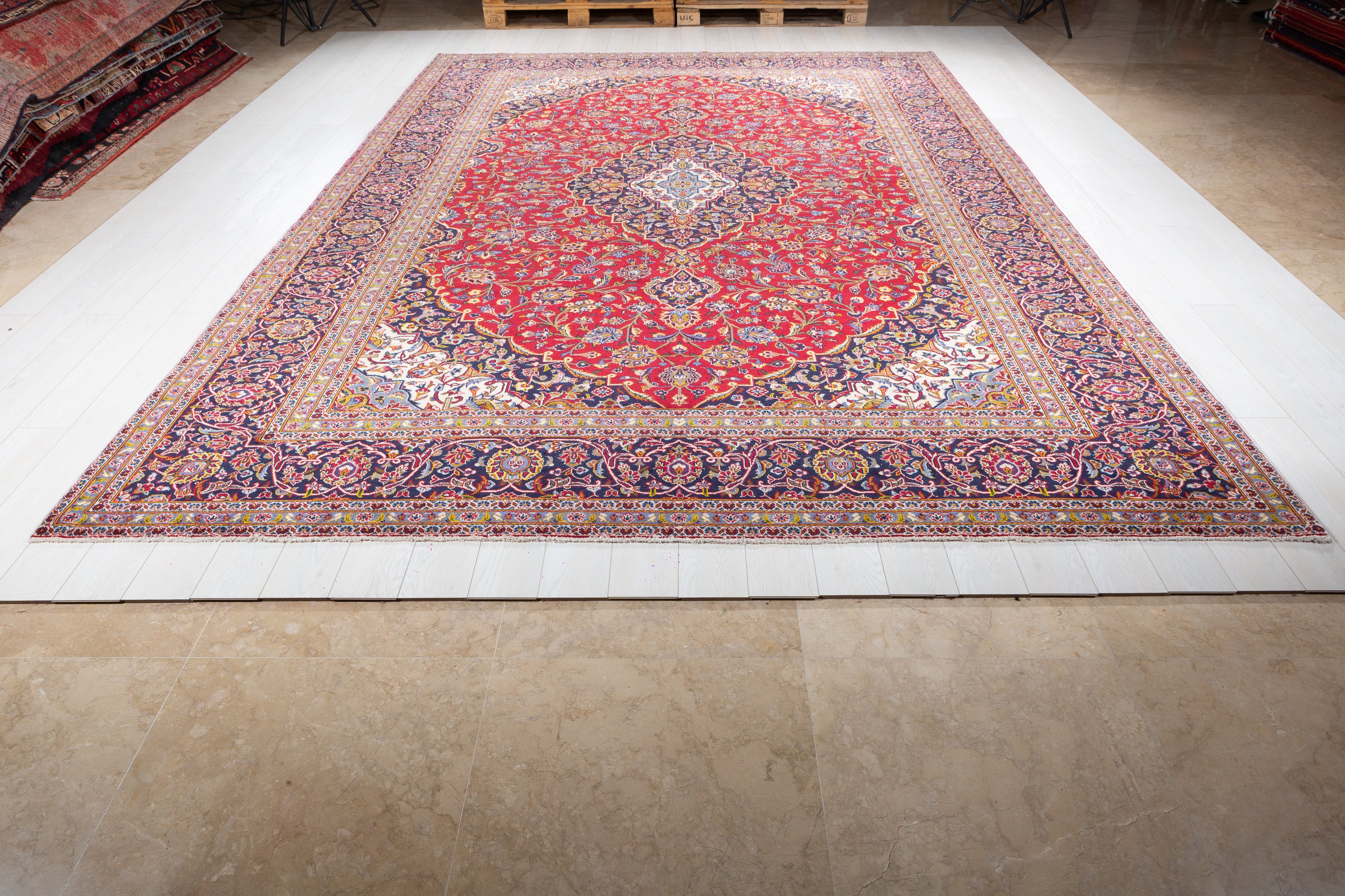 Vintage Red and navy Traditional Rug – 13' 4" x 9' 5" (406 x 286 cm)