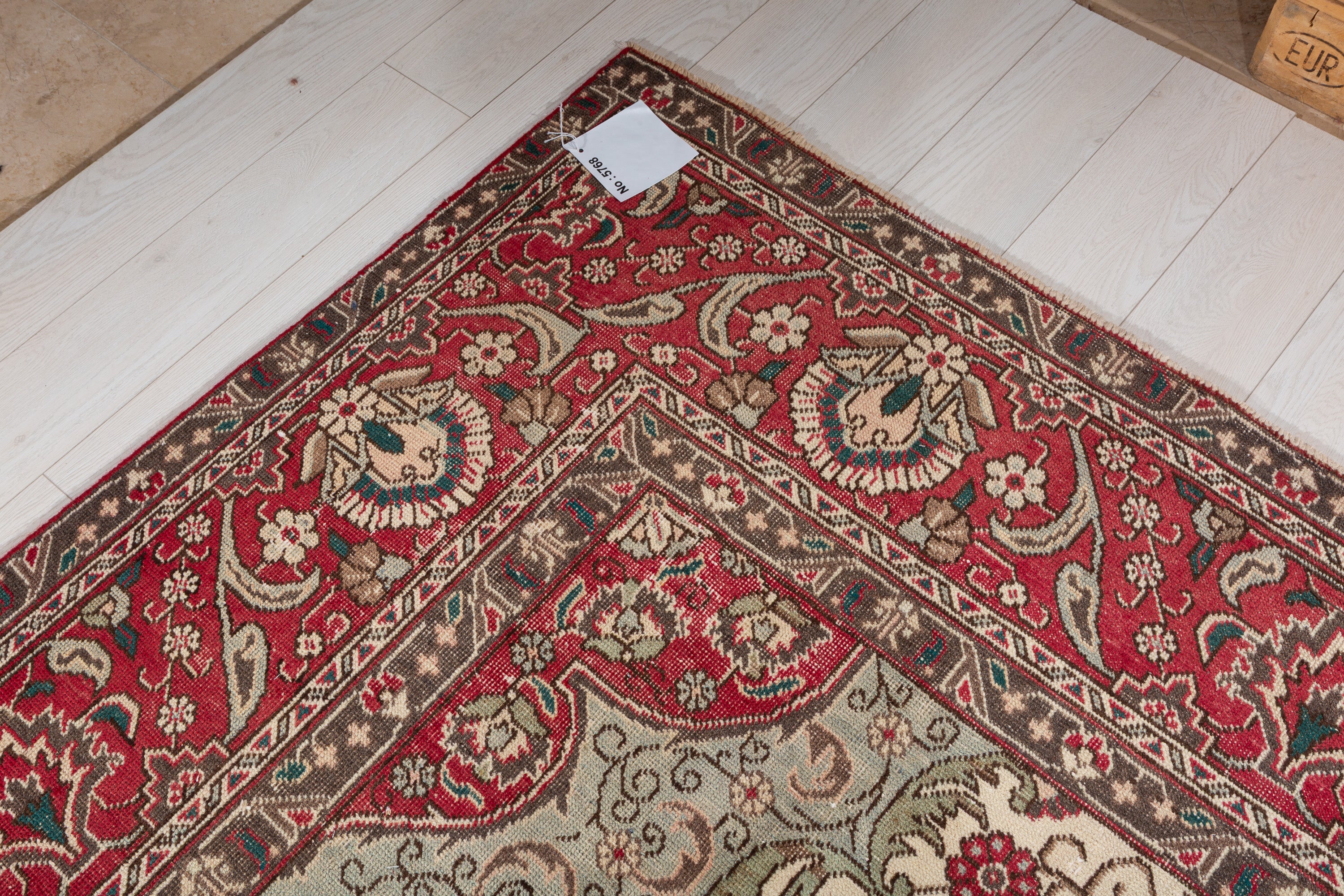 Collectible Vintage Red and green Traditional Rug – 15' 8" x 9' 8" (478 x 295 cm)